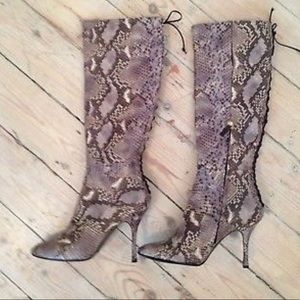 L.K. Bennett Lennox: super-sexy, hard to find!